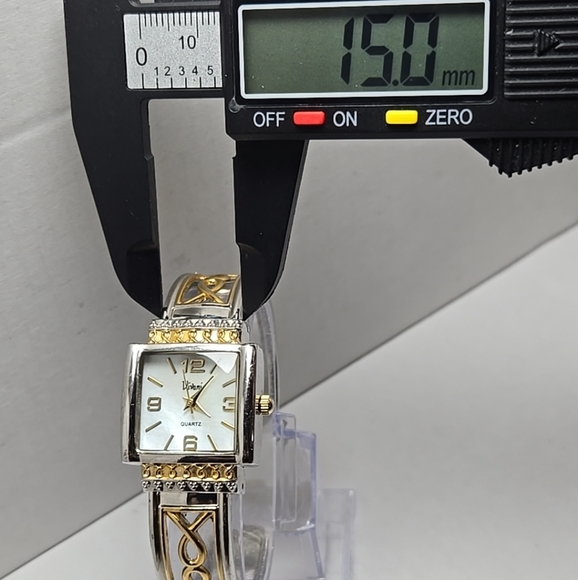 Womens Vivani Vintage Breast Cancer Awareness Bangle Watch MOP Face New Battery - Picture 5 of 10